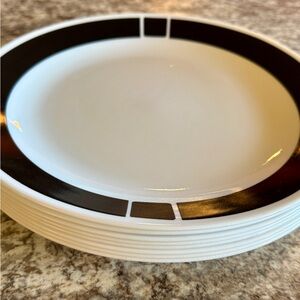 Corelle Urban Black - 8 dinner plates
